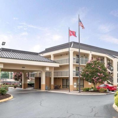 Quality Inn Merchants Drive Thumbnail