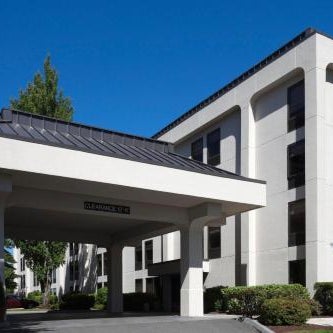 Hampton Inn By Hilton Seattle-Airport Thumbnail