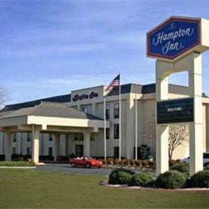 Hampton Inn By Hilton Laurinburg Thumbnail