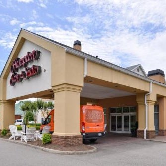 Hampton Inn By Hilton And Suites Newport News (Oyster Point) Thumbnail