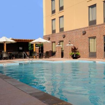 Hampton Inn By Hilton & Suites Nashville-Vanderbilt-Elliston Place Thumbnail