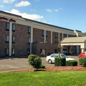 Hampton Inn By Hilton Kansas City/Blue Springs Thumbnail