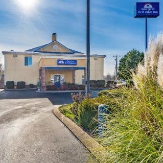 Suburban Studios Chattanooga Northeast - Ooltewah Thumbnail