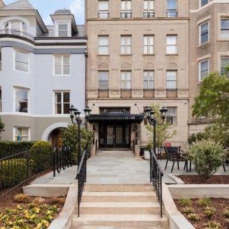 Dupont Circle Embassy Inn by FOUND Thumbnail