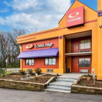Econo Lodge Airport near Billy Graham Parkway Thumbnail
