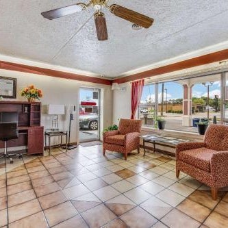 Econo Lodge Eden Thumbnail