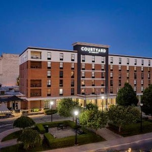 Courtyard by Marriott Springfield Downtown Thumbnail
