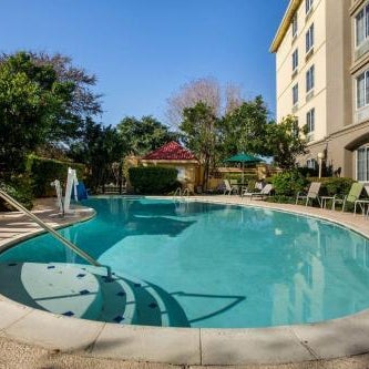 La Quinta Inn & Suites by Wyndham Austin Southwest At Mopac Thumbnail