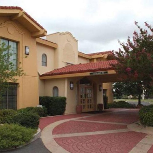 La Quinta Inn & Suites by Wyndham Odessa Thumbnail