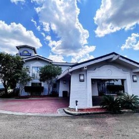 Days Inn by Wyndham Sulphur West Thumbnail