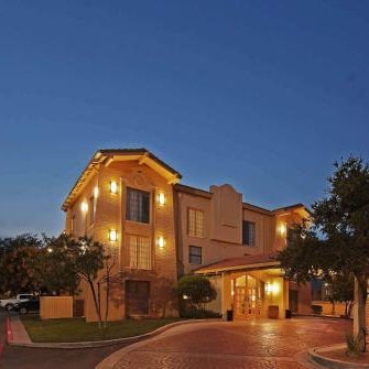 La Quinta Inn & Suites by Wyndham Amarillo West Medical Center Thumbnail