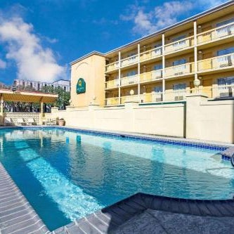 La Quinta Inn & Suites by Wyndham Austin Capitol Thumbnail