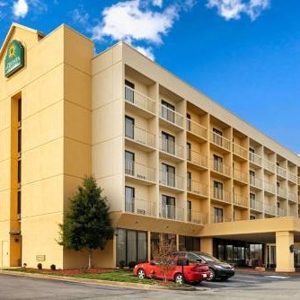 La Quinta Inn & Suites by Wyndham Kingsport Tricities Airport Thumbnail