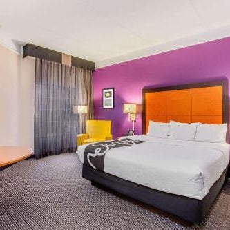 La Quinta Inn & Suites by Wyndham Raleigh Durham International Airport Thumbnail