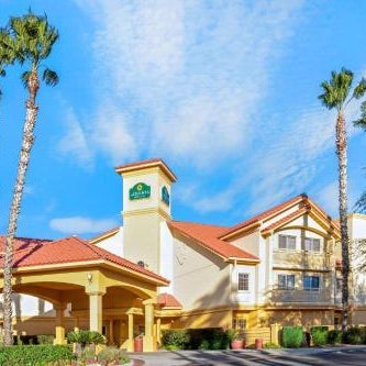 La Quinta Inn & Suites by Wyndham Tucson Airport Thumbnail