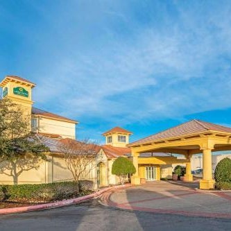 La Quinta Inn & Suites by Wyndham Sherman Thumbnail