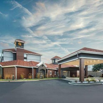 La Quinta Inn & Suites by Wyndham Shreveport Airport Thumbnail