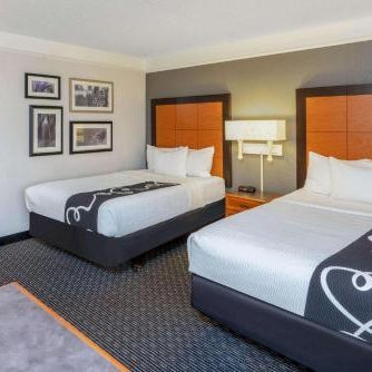 La Quinta Inn & Suites by Wyndham Pueblo Thumbnail