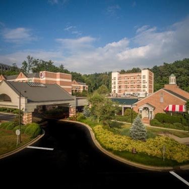 DoubleTree by Hilton Hotel Asheville - Biltmore Thumbnail
