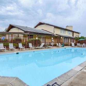 Baymont by Wyndham Front Royal Near Shenandoah National Park Thumbnail
