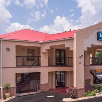Travelodge by Wyndham Chattanooga/Hamilton Place Thumbnail