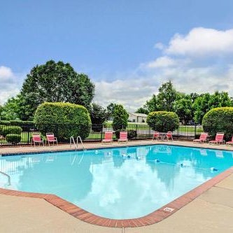 Ramada by Wyndham Murfreesboro Thumbnail