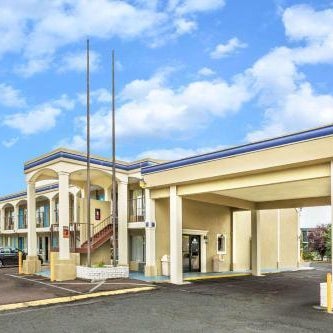 Days Inn by Wyndham Ashland Thumbnail