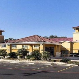 SureStay Plus Hotel by Best Western San Antonio North Thumbnail