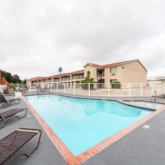 Motel 6-San Antonio, TX - Fiesta Trails Thumbnail