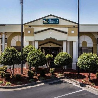 Quality Inn & Suites Mooresville-Lake Norman Thumbnail