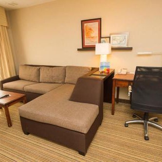 Hawthorn Suites by Wyndham Erie Thumbnail