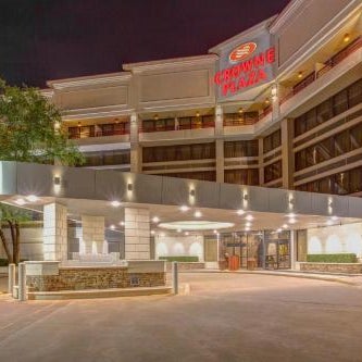Crowne Plaza Executive Center Baton Rouge By IHG