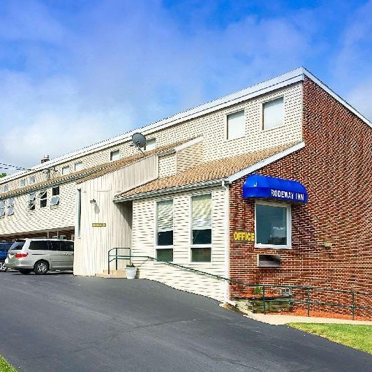 Rodeway Inn State College - near University Thumbnail
