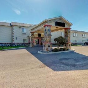 FairBridge Inn & Suites Sunnyside Thumbnail