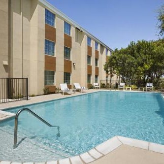 Country Inn & Suites by Radisson, San Antonio Medical Center, TX Thumbnail