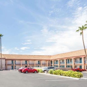Sunshine Inn mesa downtown