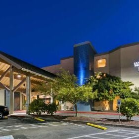 Best Western Plus Silverdale Beach Hotel Thumbnail