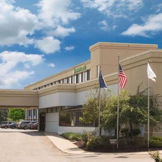 Wyndham Garden Pittsburgh Airport Thumbnail
