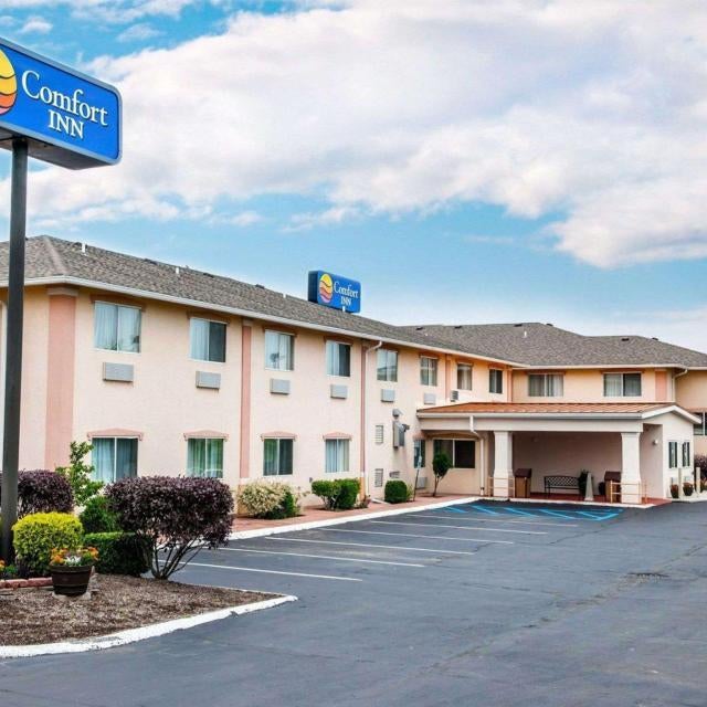 Baymont by Wyndham Richmond I-70 Thumbnail