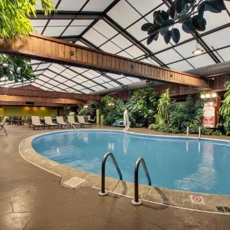 Greenfield Inn & Suites Elizabethtown, KY I65 Exit 94 Thumbnail