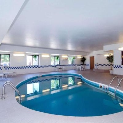 Quality Suites Near West Acres Thumbnail