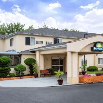 Days Inn by Wyndham Runnemede Philadelphia Area Thumbnail