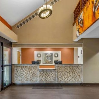 Comfort Inn & Suites Clemson - University Area  Thumbnail
