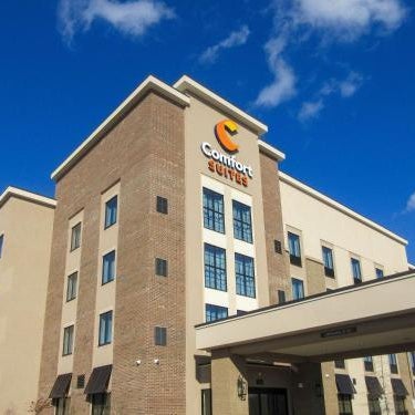 Comfort Suites Thumbnail