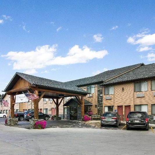 EverSpring Inn & Suites Thumbnail