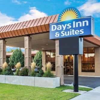 Days Inn & Suites by Wyndham Logan Thumbnail