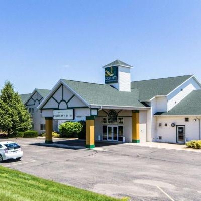 Quality Inn & Suites Stoughton Thumbnail
