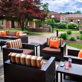 Courtyard By Marriott Hartford/Windsor Airport Thumbnail
