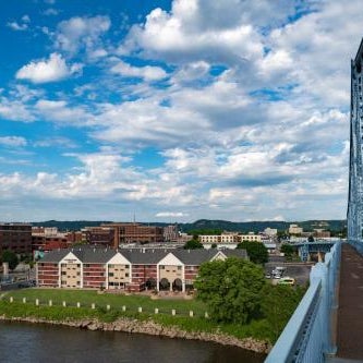 Courtyard by Marriott La Crosse Downtown/Mississippi Riverfront Thumbnail
