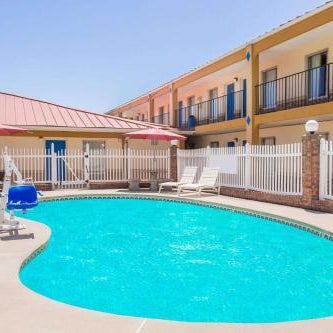 Days Inn by Wyndham Augusta Wheeler Road Thumbnail